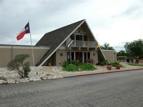 junction texas rv rental  Walking distance to school and City park